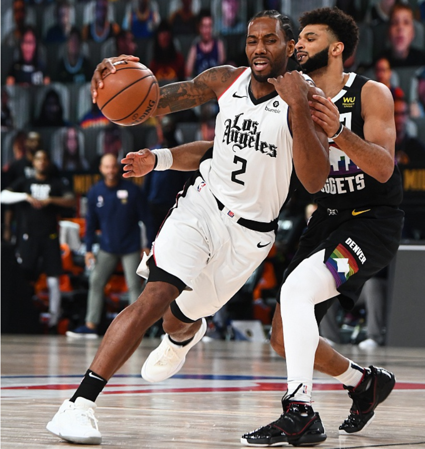 九游娱乐-包含哈兰德在掘金比赛中赛况扑朔迷离，关键助攻引发热议！的词条